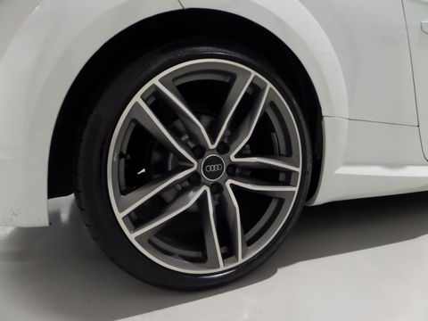 Audi TT Roadster 1.8 TFSI S-Line Open Days Stoelverwarming Virtual 19"RS-velgen Bang&Olufsen Apple-Carplay Xenon-LED Koplampen