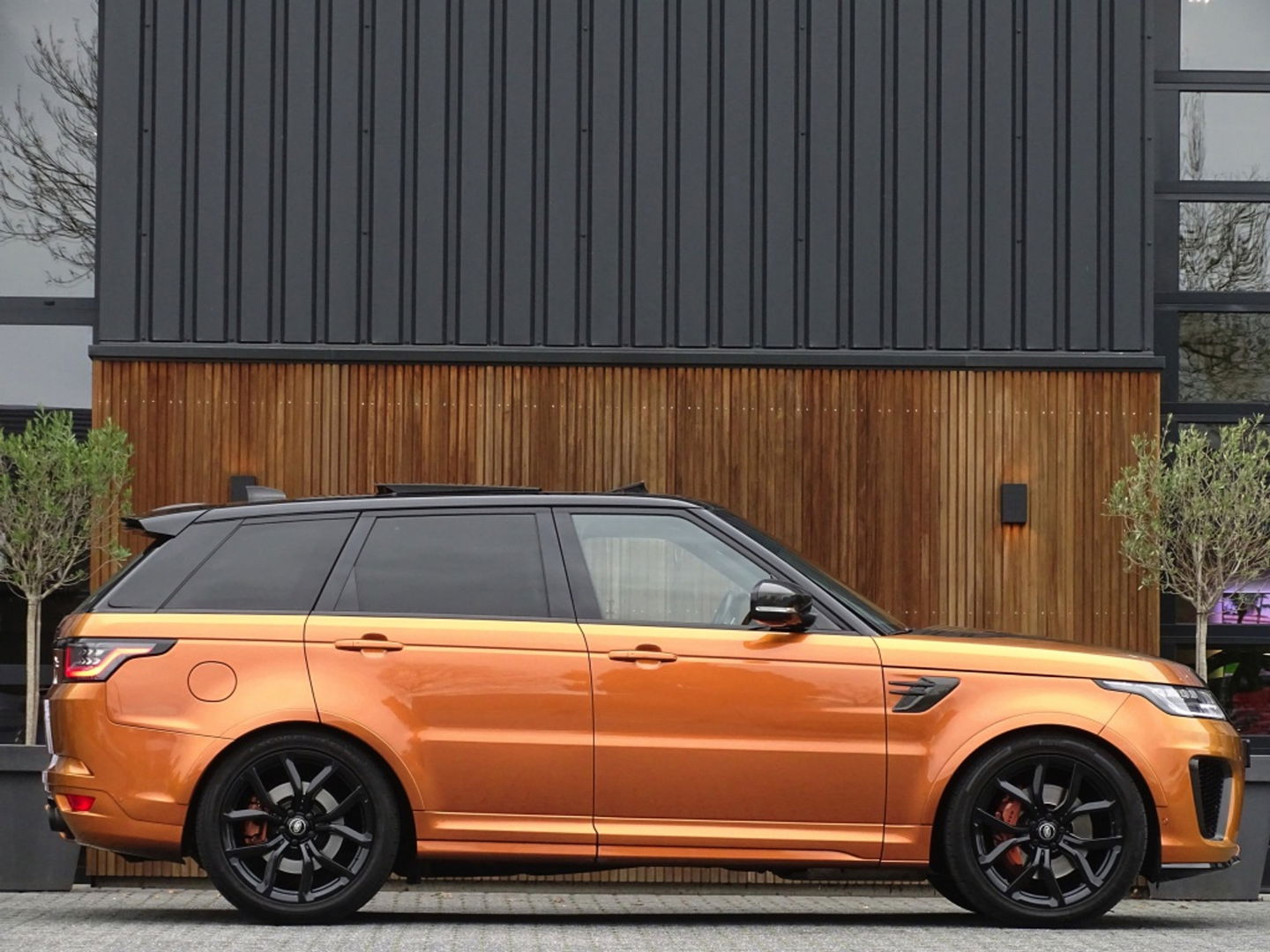 Land Rover Range Rover Sport 5.0 V8 576PK SC SVR SVO / Quicksilver RVS / Alcantara / carbon