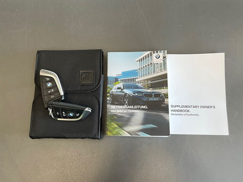 BMW 5 Serie Touring 520i High Executive LCI 184PK|Navi|Camera|Carplay|Stoelverwarming|Cruise Control