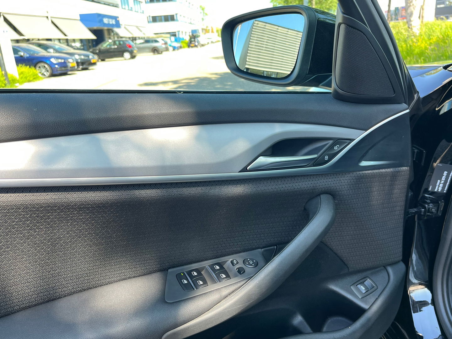 BMW 5 Serie Touring 520i High Executive LCI 184PK|Navi|Camera|Carplay|Stoelverwarming|Cruise Control