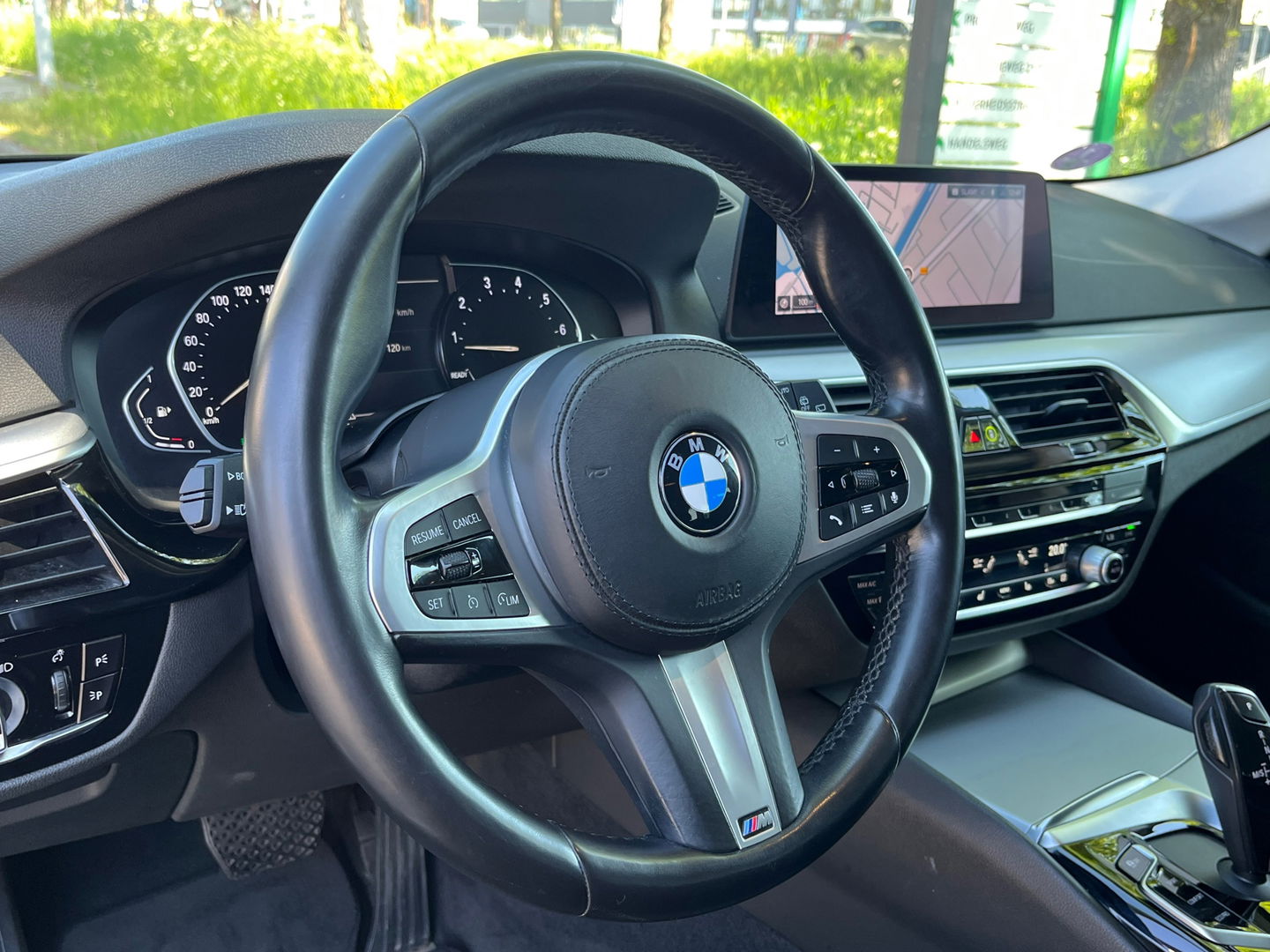 BMW 5 Serie Touring 520i High Executive LCI 184PK|Navi|Camera|Carplay|Stoelverwarming|Cruise Control
