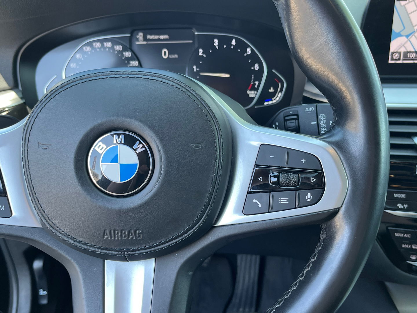 BMW 5 Serie Touring 520i High Executive LCI 184PK|Navi|Camera|Carplay|Stoelverwarming|Cruise Control
