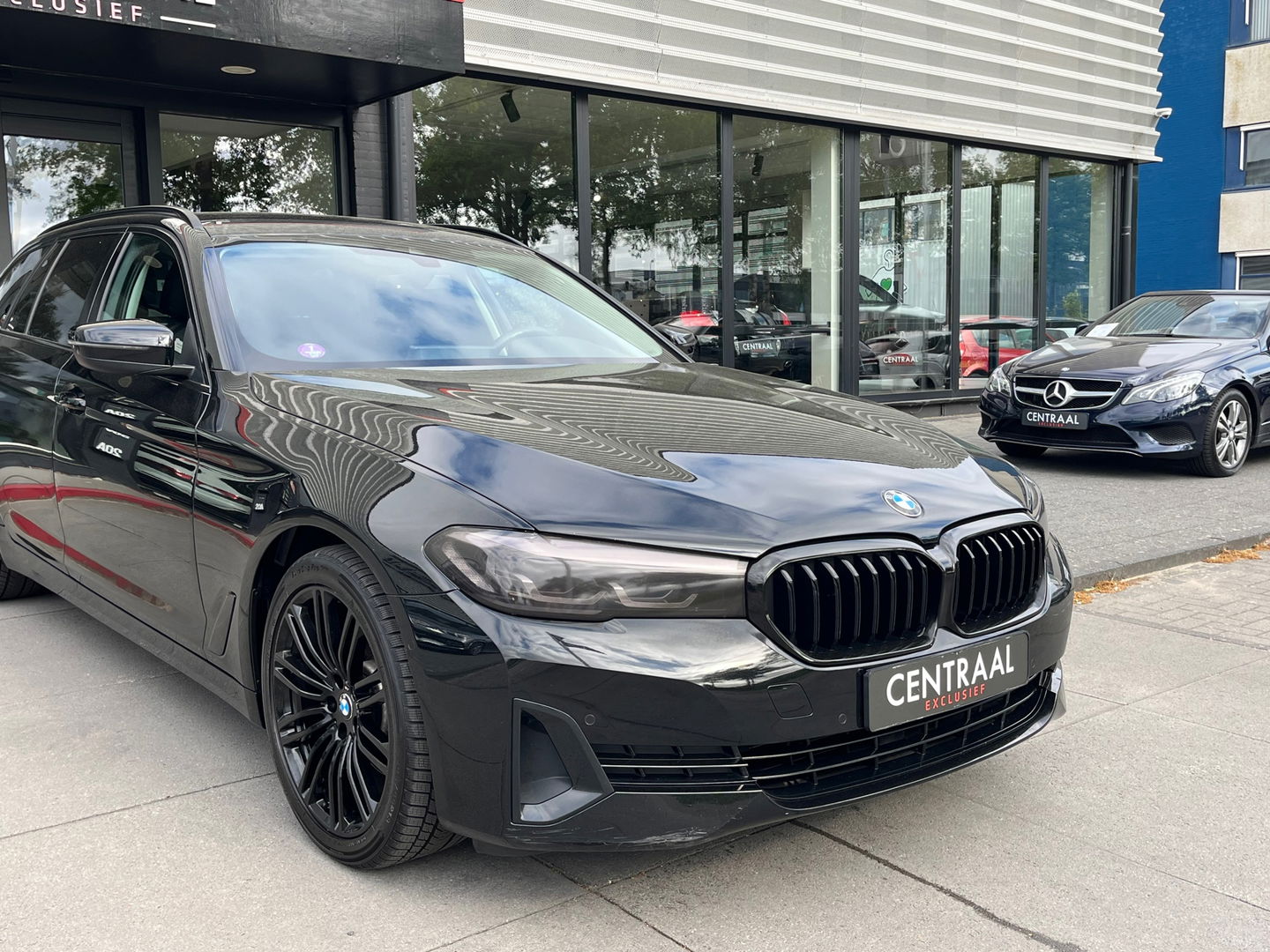 BMW 5 Serie Touring 520i High Executive LCI 184PK|Navi|Camera|Carplay|Stoelverwarming|Cruise Control