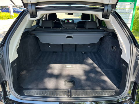 BMW 5 Serie Touring 520i High Executive LCI 184PK|Navi|Camera|Carplay|Stoelverwarming|Cruise Control