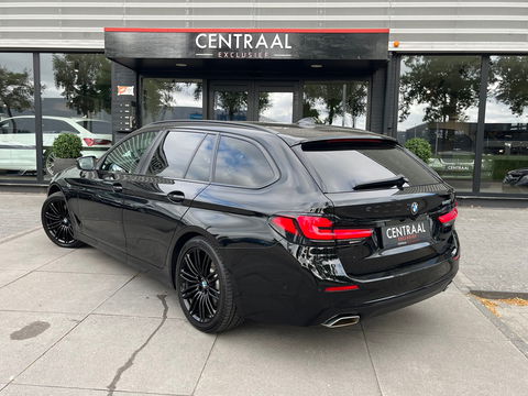 BMW 5 Serie Touring 520i High Executive LCI 184PK|Navi|Camera|Carplay|Stoelverwarming|Cruise Control