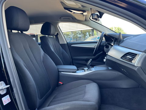 BMW 5 Serie Touring 520i High Executive LCI 184PK|Navi|Camera|Carplay|Stoelverwarming|Cruise Control