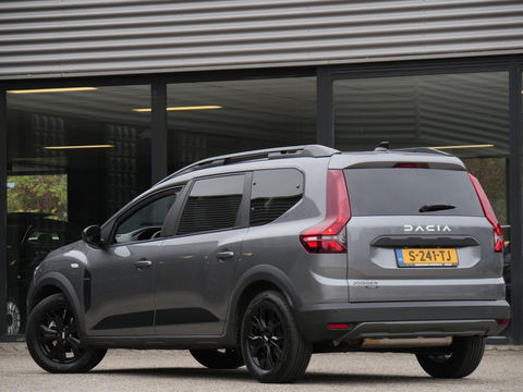 Dacia Jogger 1.6 HYBRID EXTREME/ PACK ASSIST/ 7-PERSOONS/ NL-AUTO