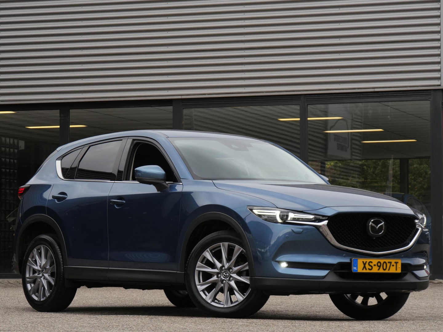 Mazda CX-5 2.0 LUXURY/ LEER/ 360°CAMERA/ ELEKT. KLEP/ HEAD-UP/ AFN. TREKHAAK/ ADAPTIVE CRUISE