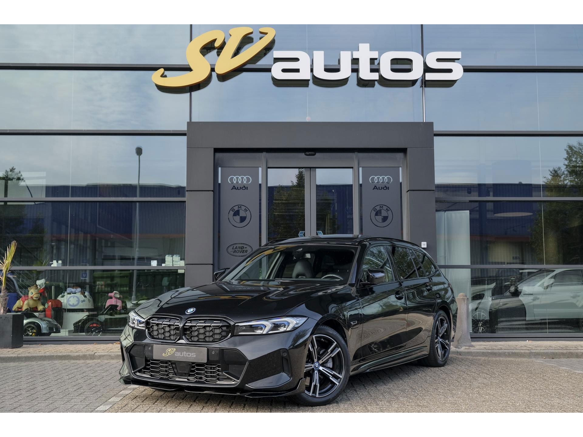 BMW 3 Serie Touring 330e 292pk M-sport Panoramadak M3 seats *BTW* Head-up Laser lampen Adaptive cruise Camera
