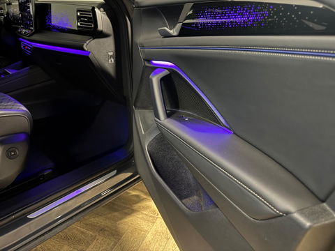 Volkswagen Tiguan 1.5 eTSI R-Line H&K 360' PANO VOL'