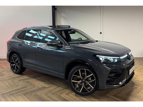 Volkswagen Tiguan 1.5 eTSI R-Line H&K 360' PANO VOL'