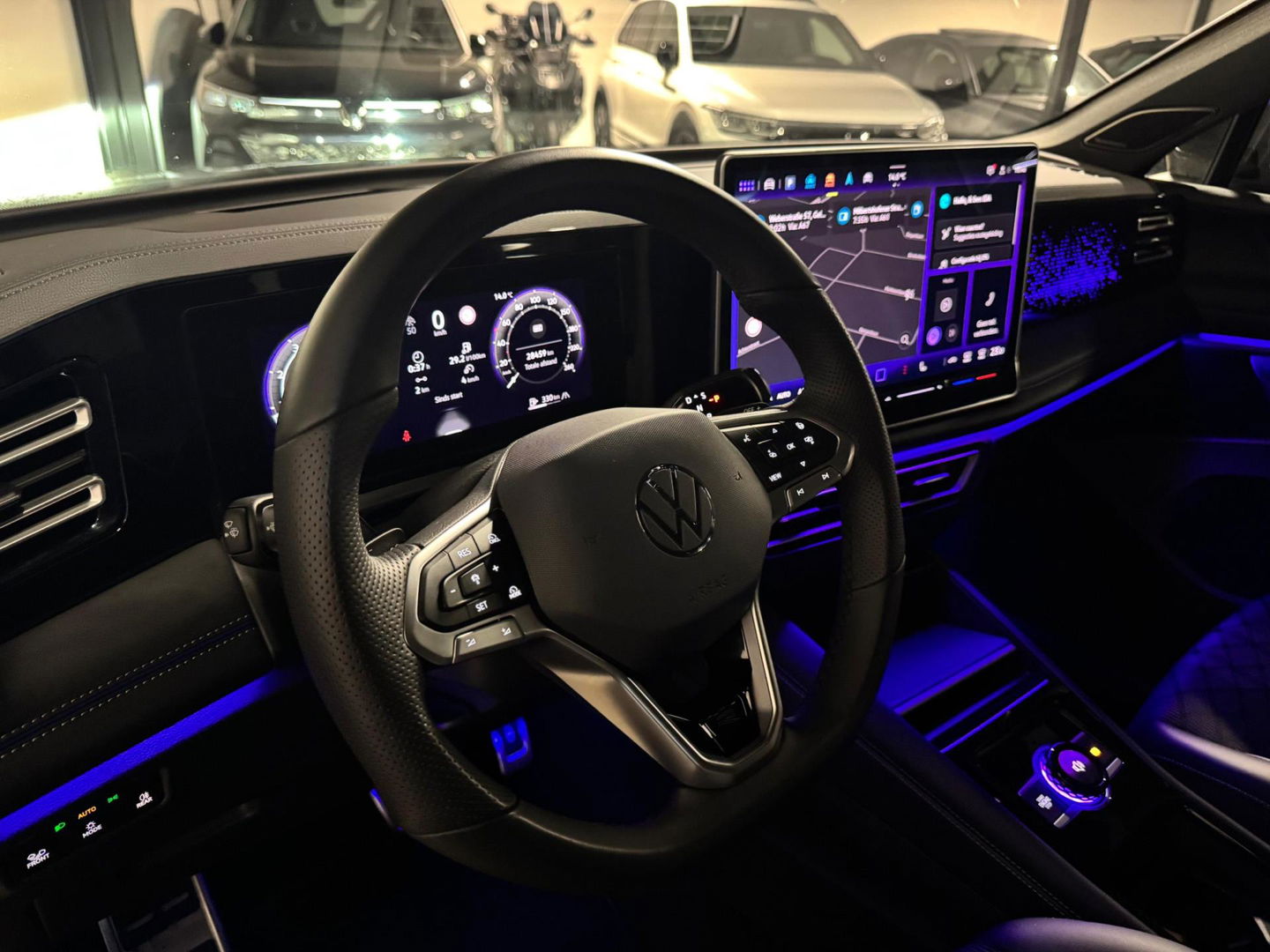 Volkswagen Tiguan 1.5 eTSI R-Line H&K 360' PANO VOL'