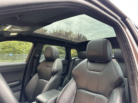 Land Rover Range Rover Evoque 2.0 Si4 Urban Series SE | Panoramadak | Cruise Control | Achteruitrijcamera | Parkeersensoren | Bluetooth | Elektrische Stoelen | Lane Assist | Keyless Go |