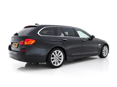 BMW 5 Serie Touring 528i High Executive Aut. *LUXURY-LEATHER | XENON | HIFI-SOUND | HEATED-COMFORTSEATS | NAVI-FULLMAP | SHIFT-PADDLES | PRIVACY-GLASS | ECC | PDC | CRUISE | 18''ALU  | TOWBAR*
