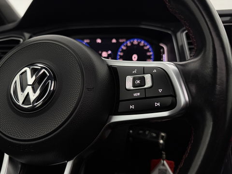 Volkswagen T-Roc 1.5 TSI 150PK R-Line | Pano | Sfeerverl. | Virtual | Carplay | LED | Adaptive Cruise | Parkeersens. | NAP