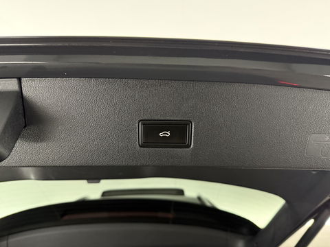 Volkswagen T-Roc 1.5 TSI 150PK R-Line | Pano | Sfeerverl. | Virtual | Carplay | LED | Adaptive Cruise | Parkeersens. | NAP