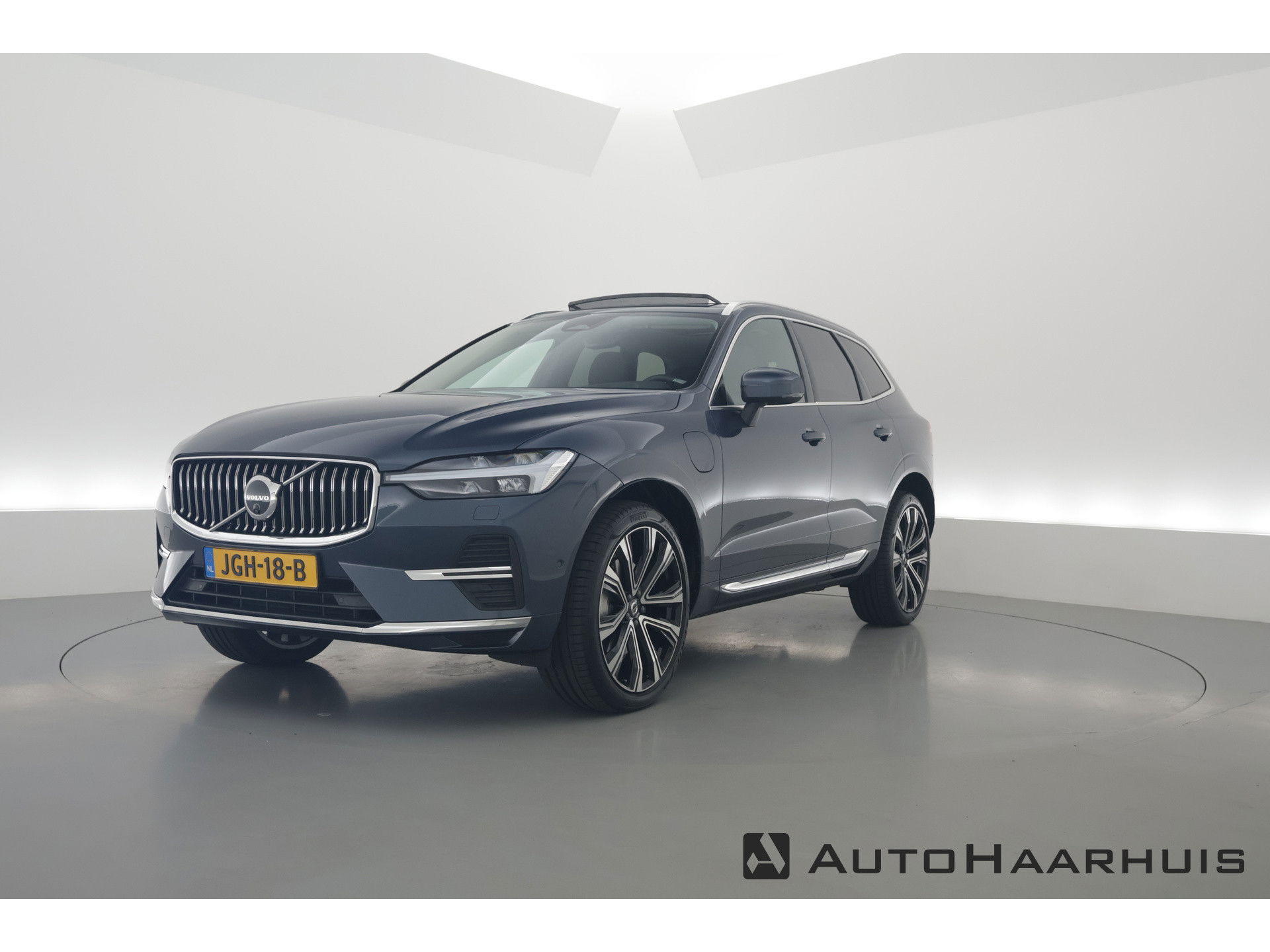 Volvo XC60 T6 Recharge Plus Bright | Pano | Memory seats | 360cam | Leder | 21'' | Harman Kardon
