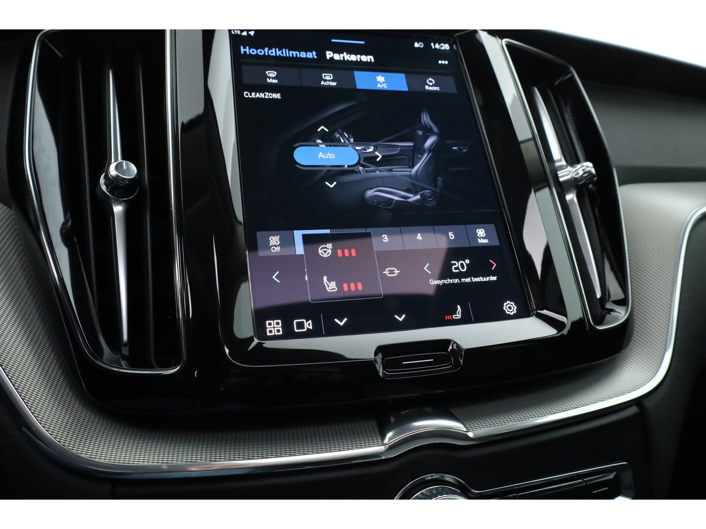Volvo XC60 T6 Recharge Plus Bright | Pano | Memory seats | 360cam | Leder | 21'' | Harman Kardon