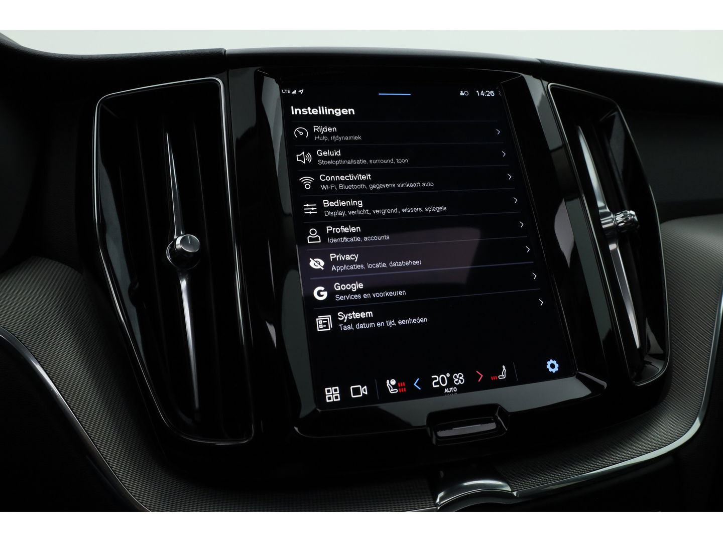 Volvo XC60 T6 Recharge Plus Bright | Pano | Memory seats | 360cam | Leder | 21'' | Harman Kardon