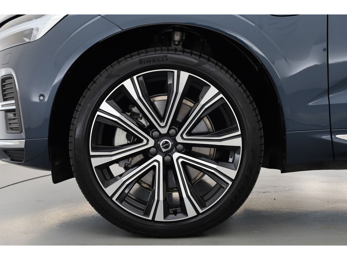 Volvo XC60 T6 Recharge Plus Bright | Pano | Memory seats | 360cam | Leder | 21'' | Harman Kardon