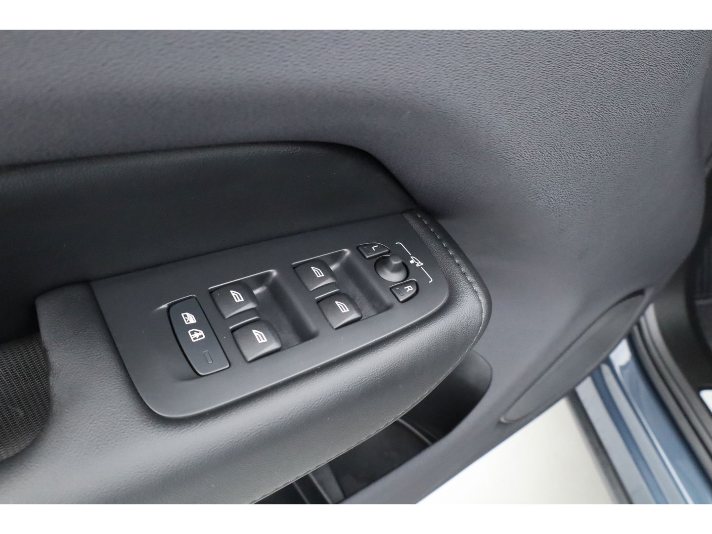 Volvo XC60 T6 Recharge Plus Bright | Pano | Memory seats | 360cam | Leder | 21'' | Harman Kardon