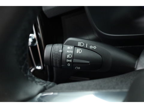 Volvo XC40 T5 Recharge Ultimate Dark | Pano | Pilot Assist | Camera | Leder | Elek. Stoelen | 20''