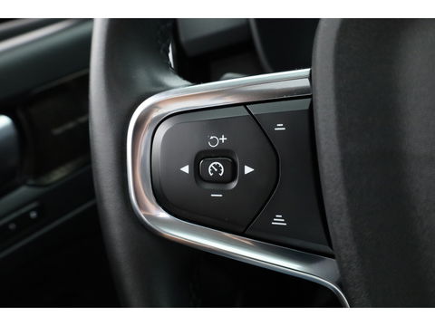 Volvo XC40 T5 Recharge Ultimate Dark | Pano | Pilot Assist | Camera | Leder | Elek. Stoelen | 20''