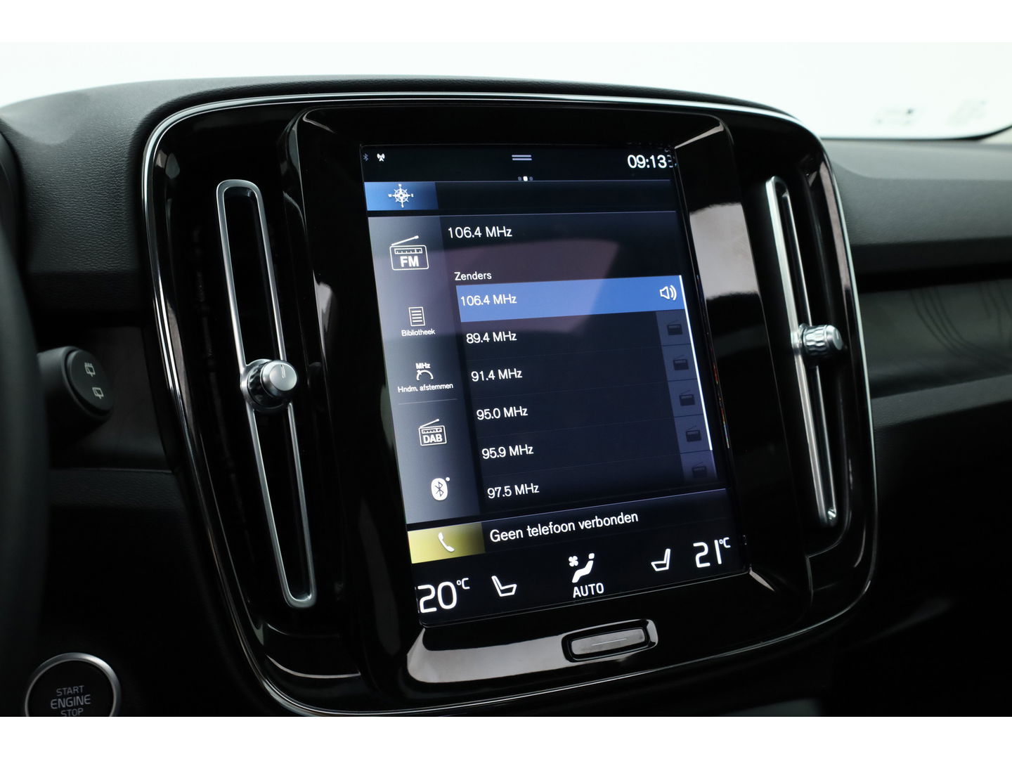 Volvo XC40 T5 Recharge Ultimate Dark | Pano | Pilot Assist | Camera | Leder | Elek. Stoelen | 20''