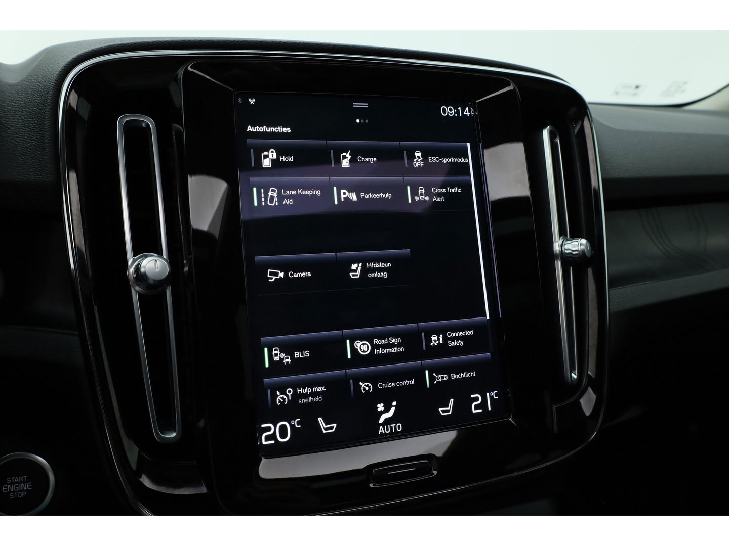 Volvo XC40 T5 Recharge Ultimate Dark | Pano | Pilot Assist | Camera | Leder | Elek. Stoelen | 20''