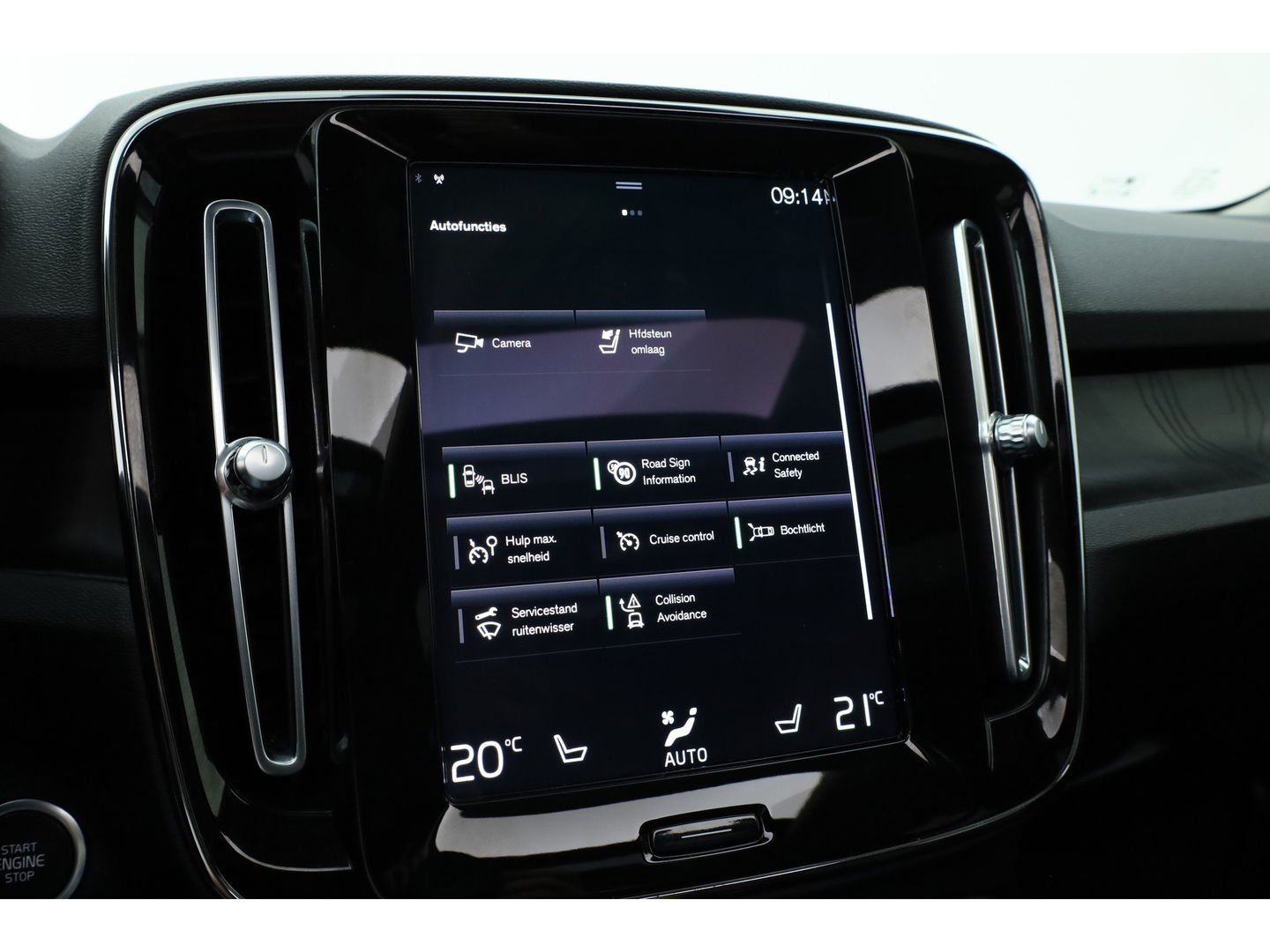 Volvo XC40 T5 Recharge Ultimate Dark | Pano | Pilot Assist | Camera | Leder | Elek. Stoelen | 20''