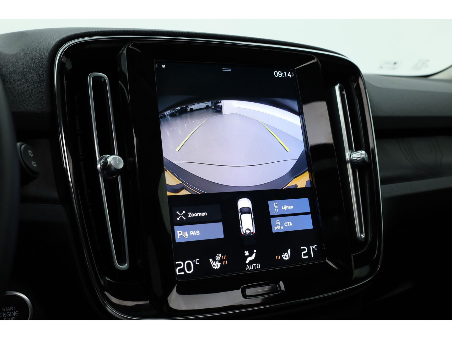Volvo XC40 T5 Recharge Ultimate Dark | Pano | Pilot Assist | Camera | Leder | Elek. Stoelen | 20''