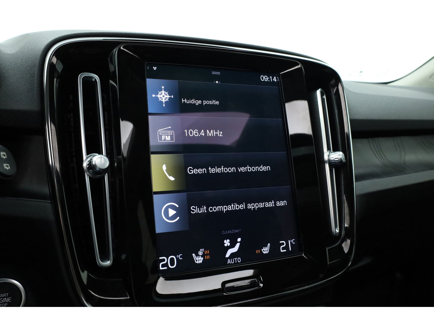 Volvo XC40 T5 Recharge Ultimate Dark | Pano | Pilot Assist | Camera | Leder | Elek. Stoelen | 20''
