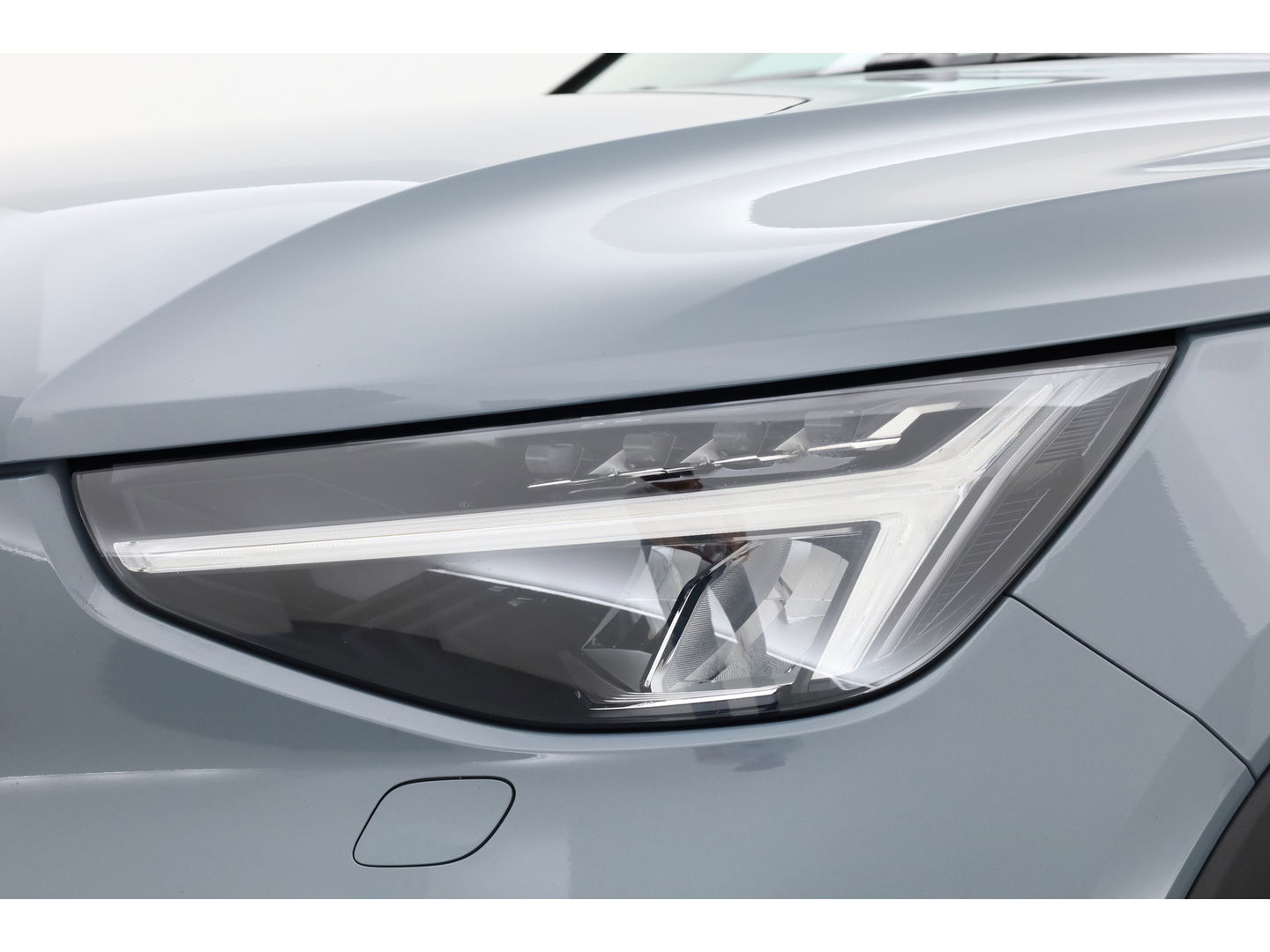 Volvo XC40 T5 Recharge Ultimate Dark | Pano | Pilot Assist | Camera | Leder | Elek. Stoelen | 20''