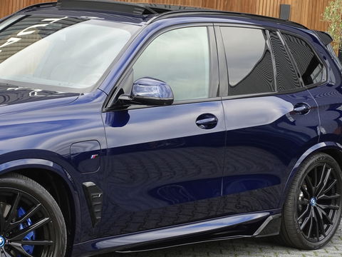 BMW X5 X5 50e X-drive 490PK / M- Individual / B&W / Carbon / 2024