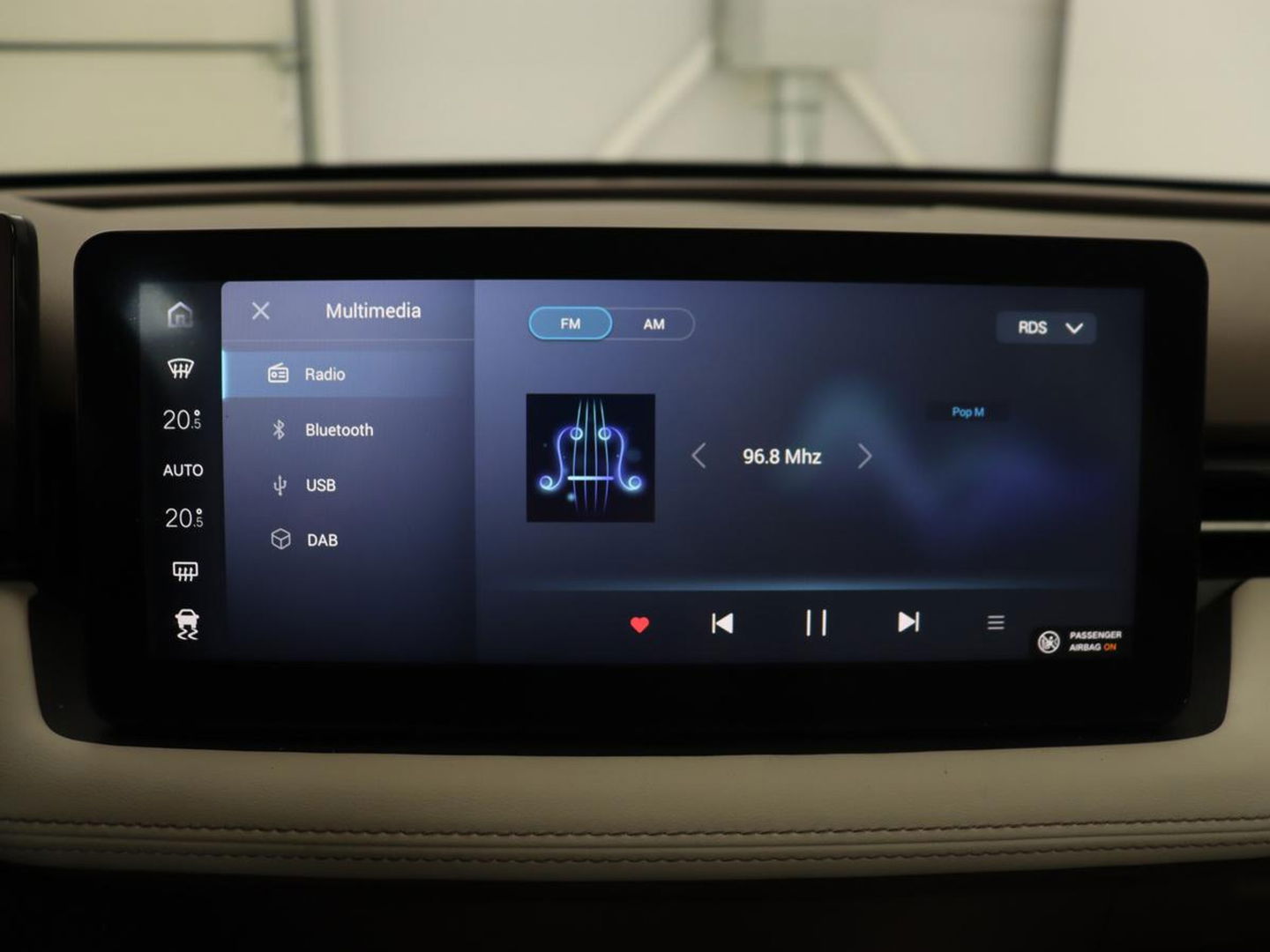 Aiways U5 63kWh Showroom | Adpative cruise | Leder | 360 Camera | Full LED | Keyless | Parkeerhulp | 19'' | Digital Cockpit | Climate control