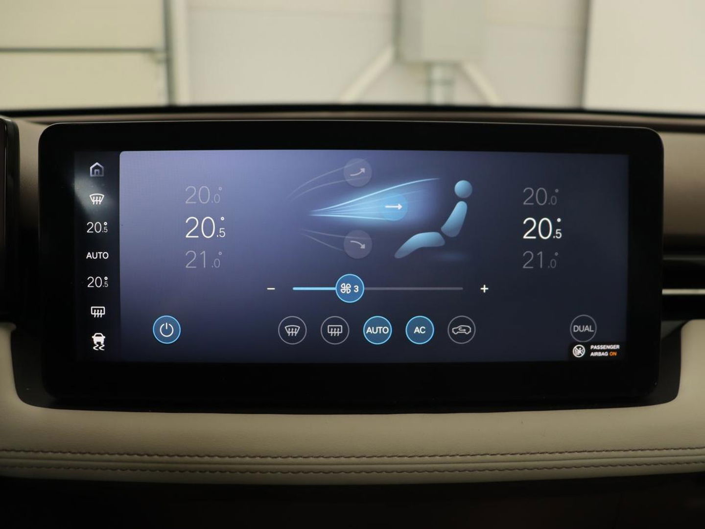 Aiways U5 63kWh Showroom | Adpative cruise | Leder | 360 Camera | Full LED | Keyless | Parkeerhulp | 19'' | Digital Cockpit | Climate control