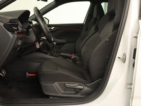 Škoda Kamiq 1.0 TSI Sport | Carplay | Climate control | Parkeerhulp | Cruise control | Full LED | DAB | Sportstoelen | Bluetooth | Sportstuur