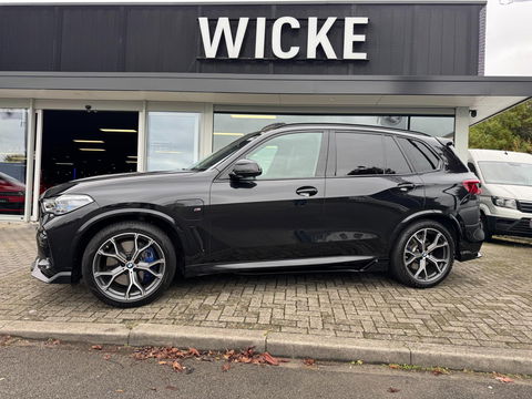 BMW X5 XDrive45e Pano HUD 360 Camera Trekhaak Softclose Sky Laser