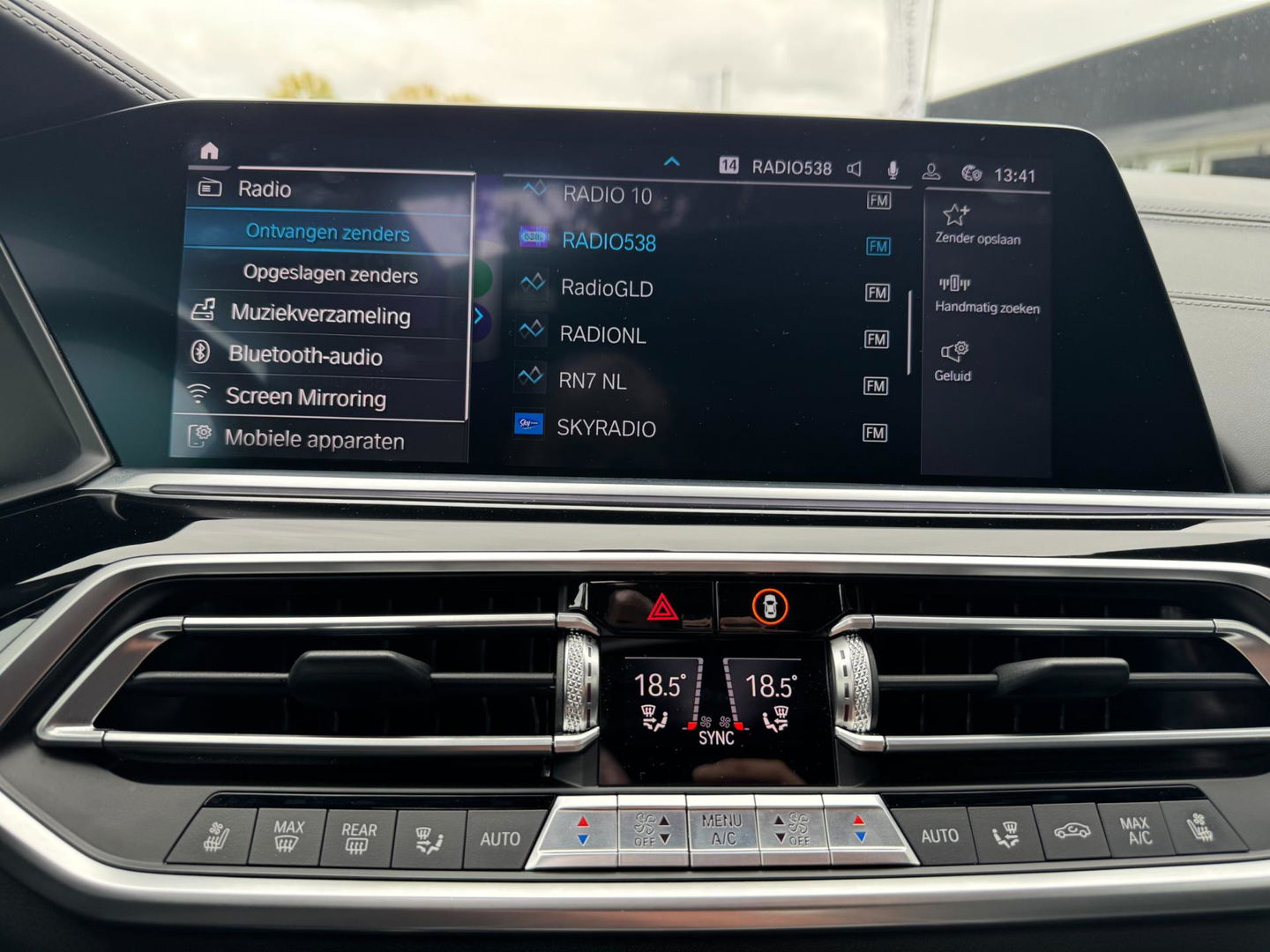 BMW X5 XDrive45e Pano HUD 360 Camera Trekhaak Softclose Sky Laser