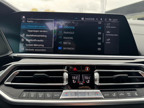 BMW X5 XDrive45e Pano HUD 360 Camera Trekhaak Softclose Sky Laser