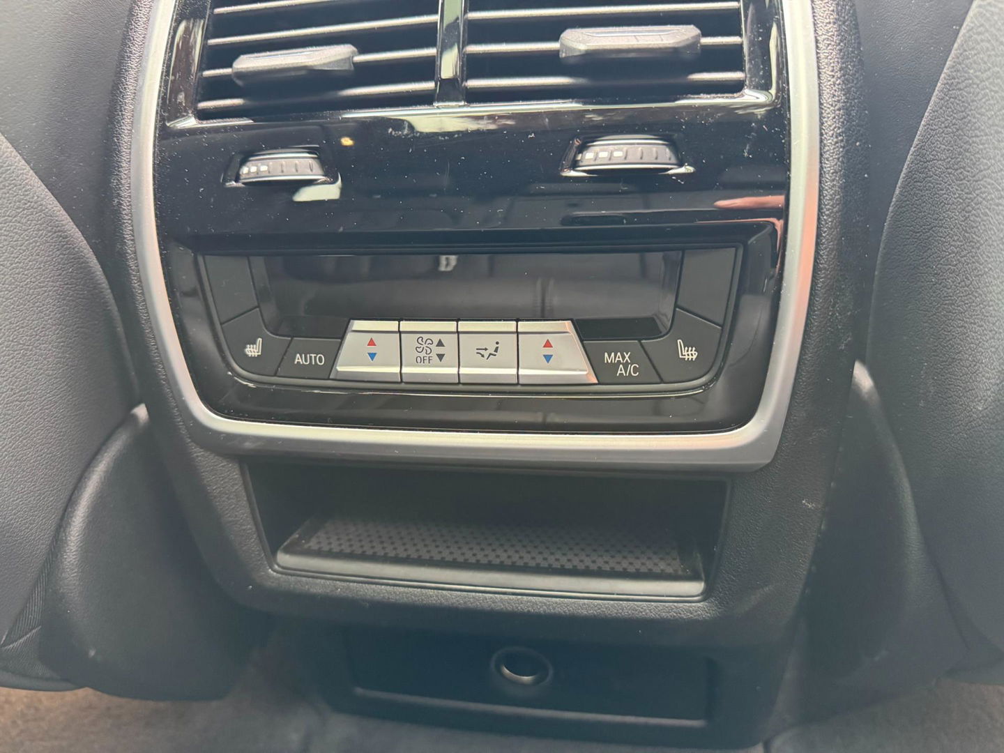 BMW X5 XDrive45e Pano HUD 360 Camera Trekhaak Softclose Sky Laser