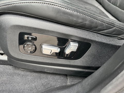 BMW X5 XDrive45e Pano HUD 360 Camera Trekhaak Softclose Sky Laser
