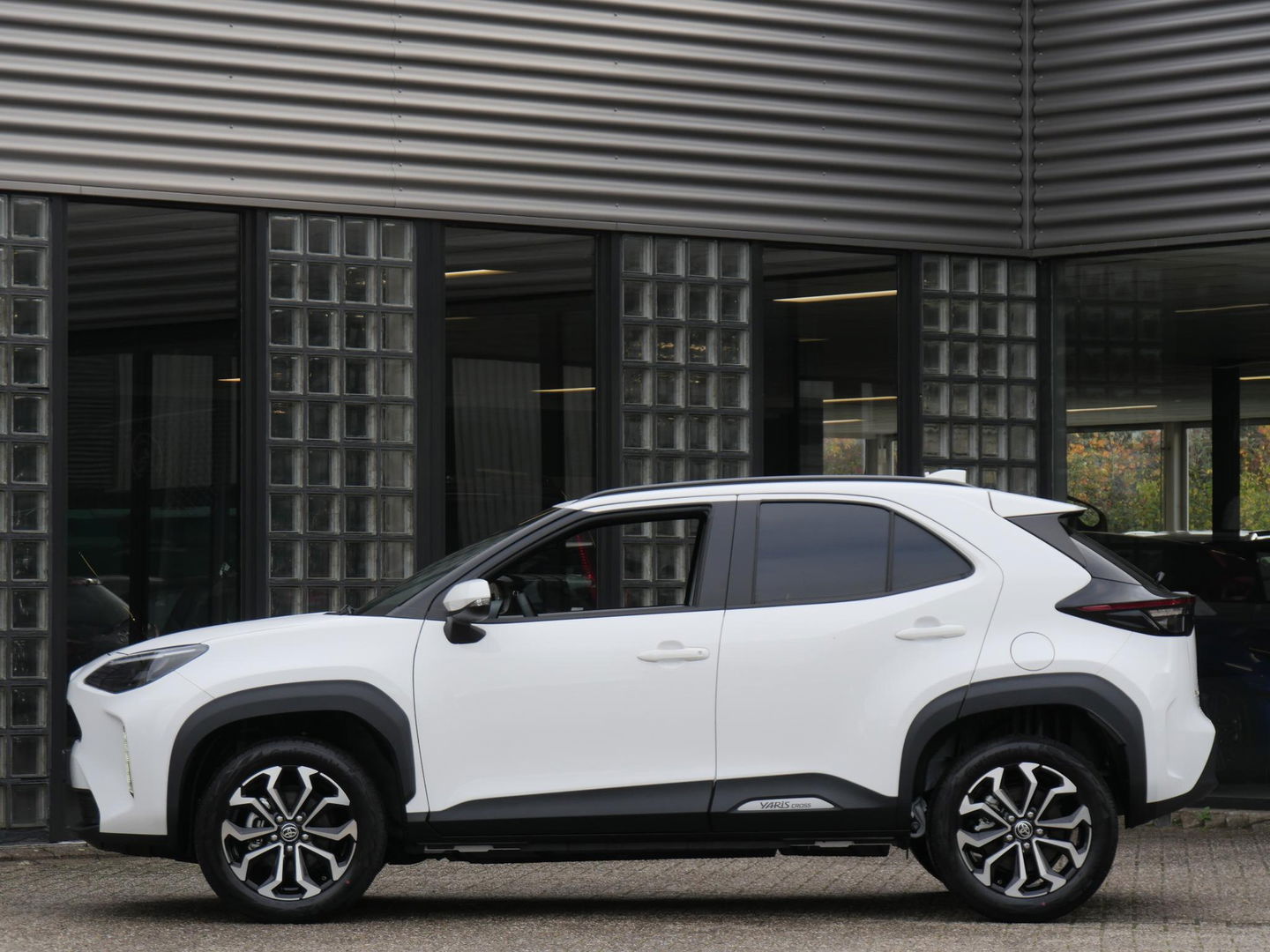 Toyota Yaris Cross 1.5 HYBRID 130PK/ CARPLAY/ WINTER PAKKET/ LED PAKKET