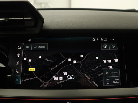 Audi A3 45 TFSI e S Line | Stoelverwarming | Camera | Sfeerverlichting | Virtual Cockpit | Carplay | Navigatie | Sportstoelen | 18'' | Climate control | PHEV | Plug In