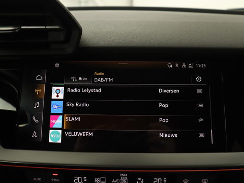 Audi A3 45 TFSI e S Line | Stoelverwarming | Camera | Sfeerverlichting | Virtual Cockpit | Carplay | Navigatie | Sportstoelen | 18'' | Climate control | PHEV | Plug In