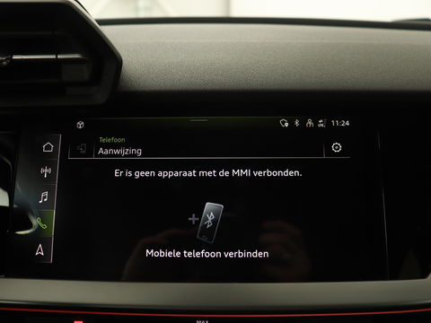 Audi A3 45 TFSI e S Line | Stoelverwarming | Camera | Sfeerverlichting | Virtual Cockpit | Carplay | Navigatie | Sportstoelen | 18'' | Climate control | PHEV | Plug In