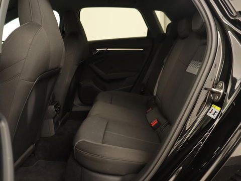 Audi A3 45 TFSI e S Line | Stoelverwarming | Camera | Sfeerverlichting | Virtual Cockpit | Carplay | Navigatie | Sportstoelen | 18'' | Climate control | PHEV | Plug In