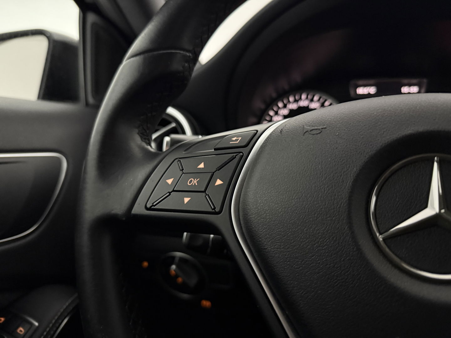 Mercedes-Benz A-Klasse 180 CDI | LED | Airco | Cruise | Navi | Parkeersens. | NAP
