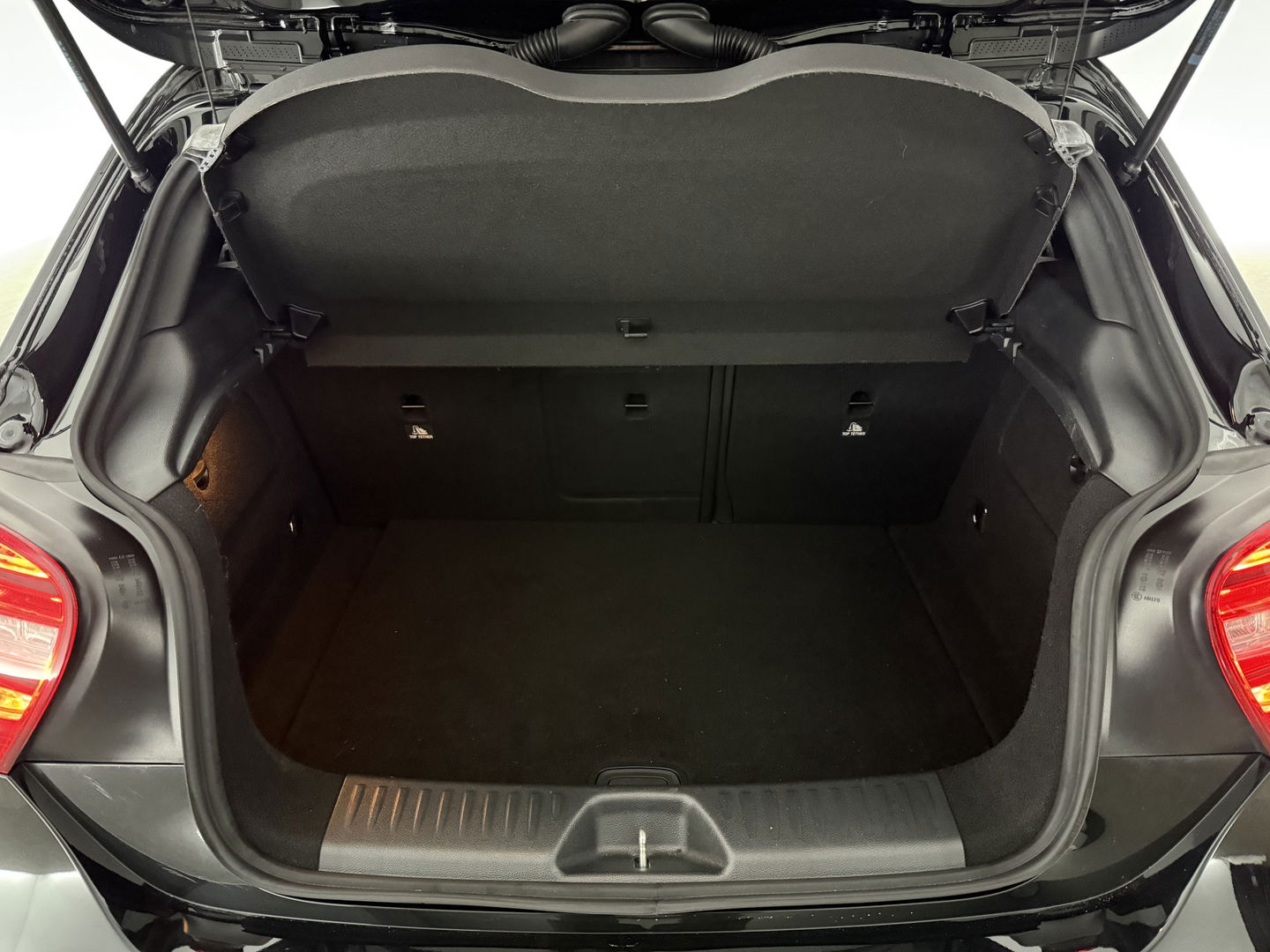 Mercedes-Benz A-Klasse 180 CDI | LED | Airco | Cruise | Navi | Parkeersens. | NAP
