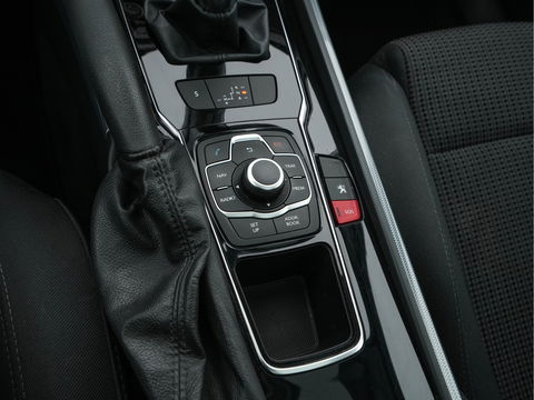 Peugeot 508 SW 1.6 e-HDi Active Aut. *PANO | HEAD-UP | XENON | NAVI-FULLMAP | COMFORT-SEATS | ECC | SHIFT-PADDLES | PDC |  PRIVACY-GLASS | CRUISE | 17''ALU*